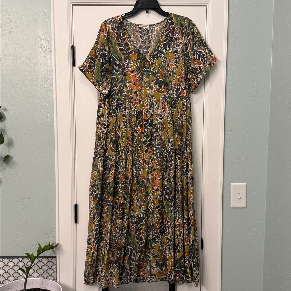 JODIFL Multicolor Abstract V-Neck Dress